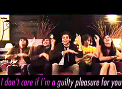 tumblr_lykg7yQ9Fz1qax34ro2_250